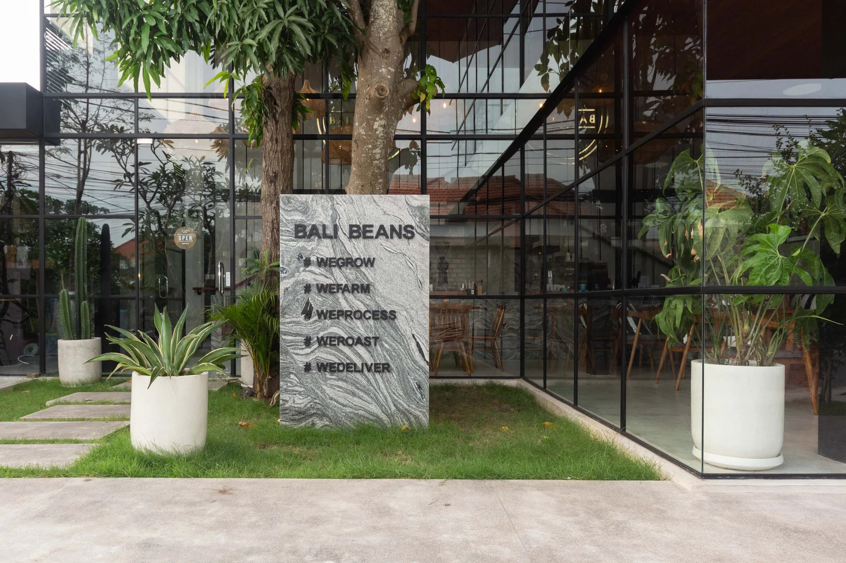Bali Beans entrance and farm-to-cup sign